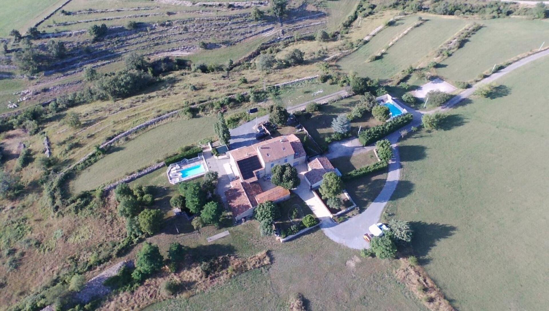 Le Mas De La Chadeniere Villeneuve-de-Berg Exterior foto